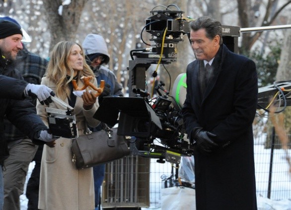 Pierce Brosnan e Sarah Jessica Parker sul set di I Don’t Know How She Does It