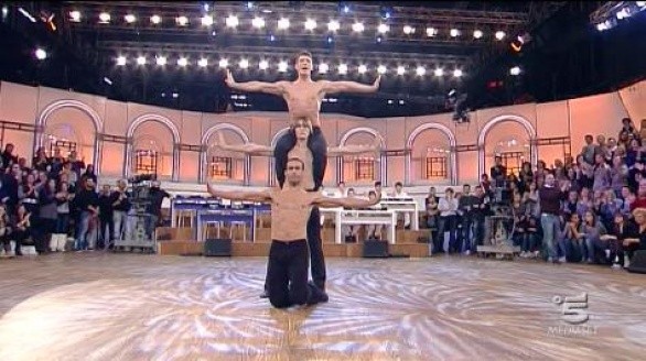 Amici 10: il quattordicesimo speciale di sabato 8 gennaio 2011