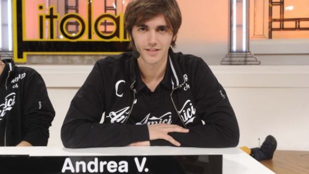 Amici 10, Andrea Vigentini a TvBlog: “Al serale avrò il cuore biancoblu, diviso tra Annalisa e Giulia”