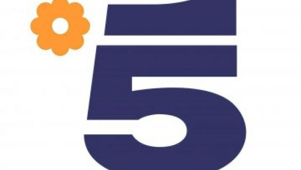Amici alla domenica sera su Canale 5? No, film in prima tv