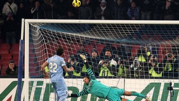 Ascolti Tv Mercoledì 26 gennaio 2011: Napoli-Inter stravince con oltre 7 mln, Paperissima a 5,3. Kalispera chiude al 17%. Boom per Paolini su La7, Il Milionario con Michela De Paoli al 19%