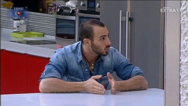 Grande Fratello 11, Nathan Lelli espulso per bestemmia. Televoto annullato e rimborsato