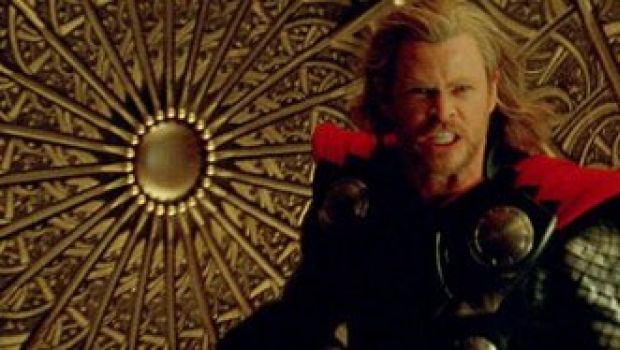 Thor: nuova foto promozionale e poster francese