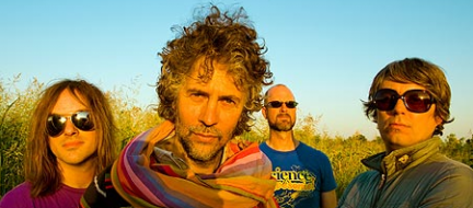 I Flaming Lips portano una nuova canzone su Youtube. In 12 differenti video.