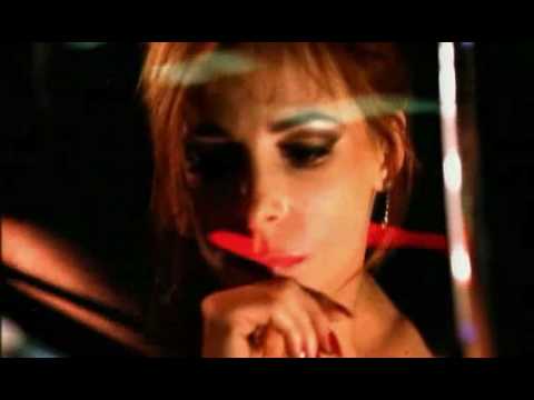 MylÃ¨ne Farmer – California [HQ] + Lyrics!