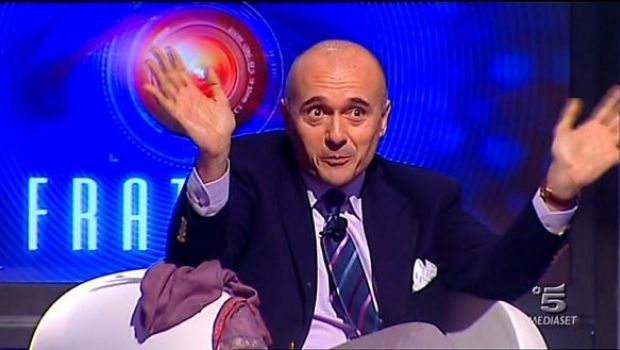 Grande Fratello 11 – Diciassettesima puntata del 7 febbraio 2011 live. Erinela, Roberto, Biagio e Ferdinando in nomination. Valentina eliminata
