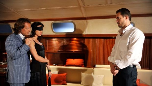 A Centovetrine arriva Don Alfonso-Antonio Zequila per tentare Niccolò Castelli