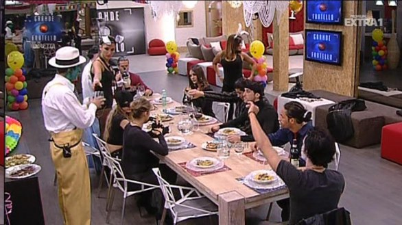 Grande Fratello 11 –  Tutti in maschera per Carnevale