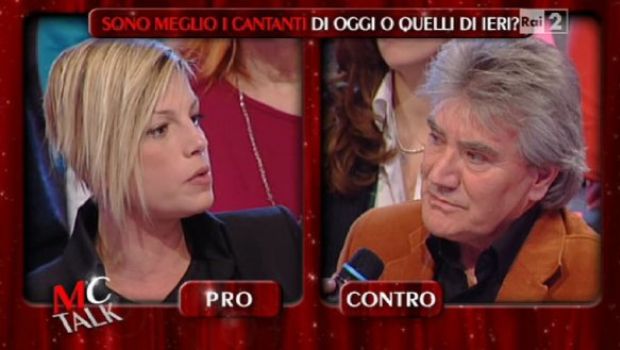 Talent show mania: Emma li difende, Elisa li “rifiuta”
