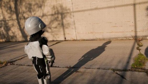 Attenzione al piccolo Robocop di Detroit