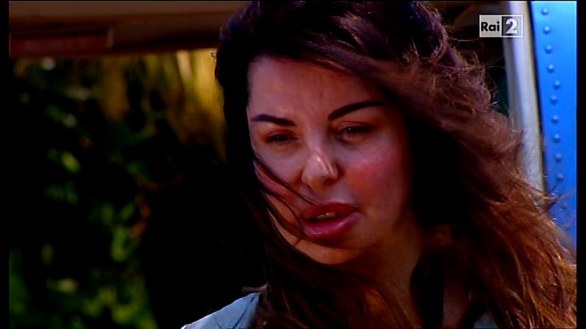 Isola 2011 – Alba Parietti sexy nella prova del fango