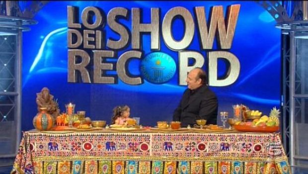 Ascolti Tv Giovedì 7 aprile 2011: Lo Show dei Record vince con 5,5 mln (22%) contro Annozero (5,3 mln – 20%) e Un medico in famiglia (19%)
