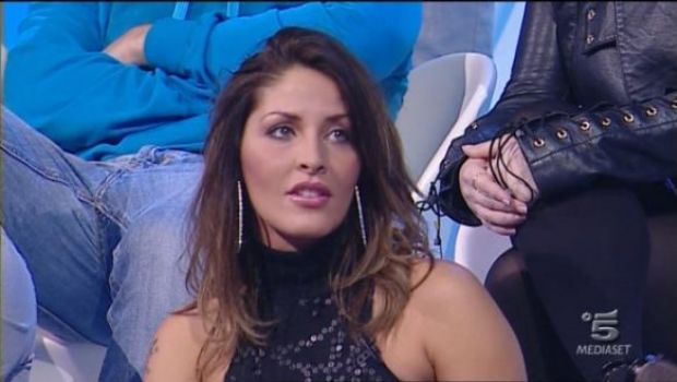 Grande Fratello 11, Guendalina Tavassi a TvBlog: “Con Margherita ci chiariremo fuori. Aspetto a dire a Gaia che avrà un fratellino. Nel mio futuro? Mi vedrei inviata delle Iene”