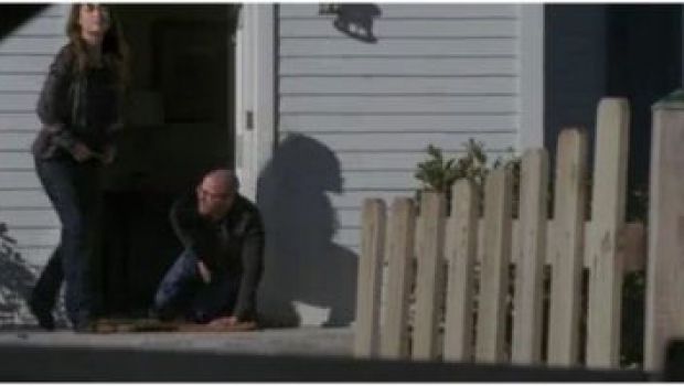 Dr. House 7, Olivia Wilde ritorna e prende a calci Damon Lindelof  di Lost (video)