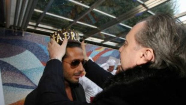 Francesco Chiesa Soprani, agente dei vip, vuota il sacco: “Era amore tra Corona e Mora”,” Fede le voleva disponibili”