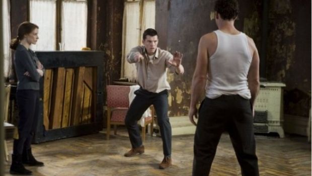 Il Debito: tre foto del film thriller di John Madden