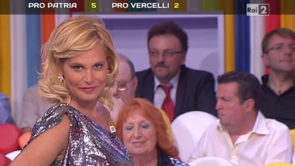 Auditel, Ascolti Tv 22 maggio 2011: Giovanni Falcone vince con oltre 4 mln (18%). Solo il 5,5% per Quelli che il calcio con la Ventura battuta da Penelope (12,41%). No problem solo al 7%, Report al 12,86% e la F1 al 41,89%