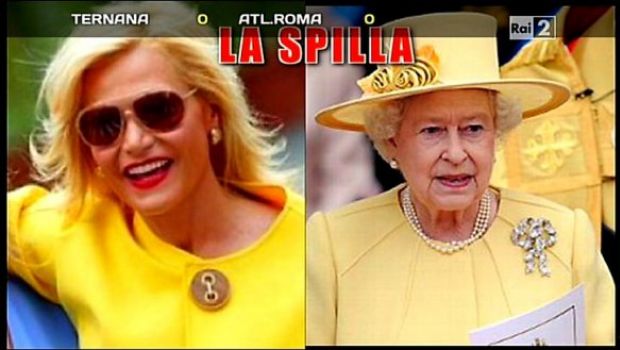 Quelli che il calcio – La Regina Elisabetta copia il look di Simona Ventura