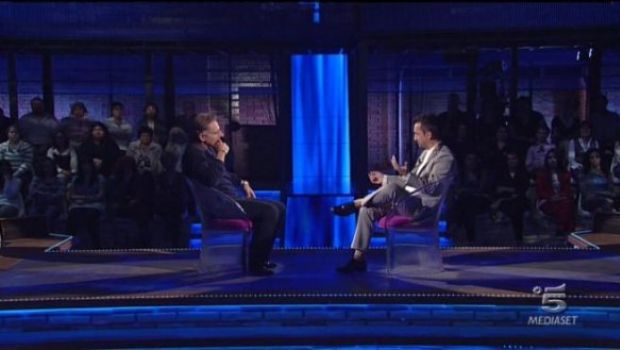 Auditel, Ascolti Tv 1 maggio 2011 – Testa a testa tra Porta a Porta Speciale (15,75%) e Il Senso della Vita (15,39%). Molto bene NCIS a 3 mln (11,58%) e Hawaii Five-O (11%). Concerto del 1 maggio all’11% in pt, Beatificazione di Giovanni Paolo II al 44%,