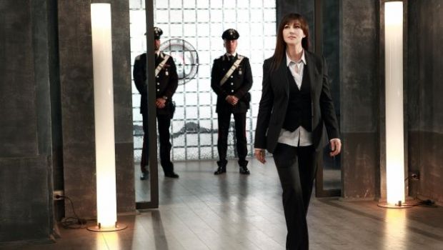 Auditel, Ascolti Tv 3 maggio 2011: Montalbano prevale con il 17,53% seguito da Ris Roma 2 al 16,47% e Ballarò al 14,55%. Gala dell’Isola fermo al 10,79%, striscia di uMan delle 14:00 al 9,23%, alle 18:00 solo al 4,74%