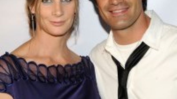 Brothers and sisters 5, nell’ultima puntata si canterà. Per Rachel Griffiths non ci sarà la sesta stagione, Gilles Marini ci spera