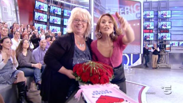 Barbara d’Urso Vs Bonolis e Clerici: “Pomeriggio Cinque vuole bene a tutti”. Ma oggi viene tradito Max Pezzali