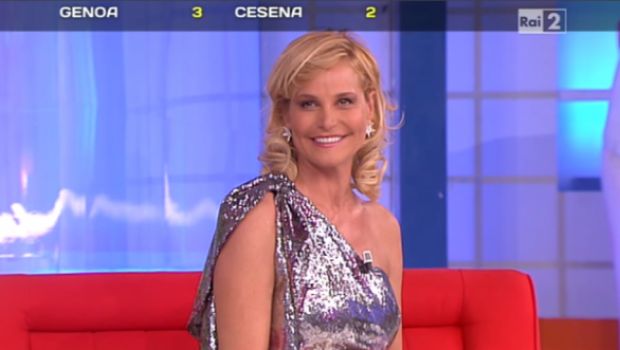 Quelli che il calcio: la diretta dell’ultima puntata di Simona Ventura. Pucci: “Grazie a lei ho pagato l’ultima rata del mutuo. Chi lo conduce l’anno prossimo?”