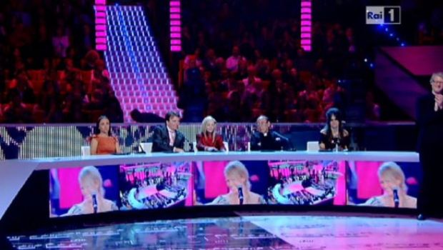 Lasciami cantare!: il primo talent che estromette il pubblico