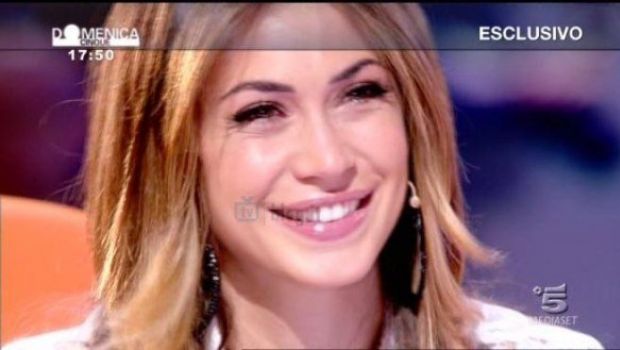 Melissa Satta (insieme a Gimmy) conduce Insideout su Rai 2