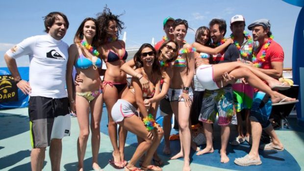 Vip on Board – in viaggio alle Hawai, in California e Messico con i vip di Striscia, Iene, Colorado e Virgin Radio