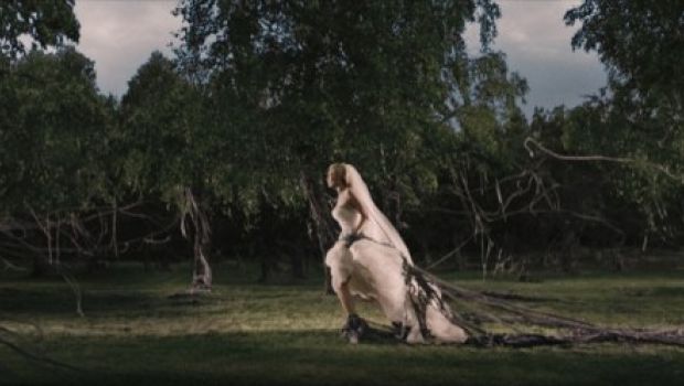 Cannes 2011 – Melancholia: le prime 7 foto ufficiali del film di Lars Von Trier