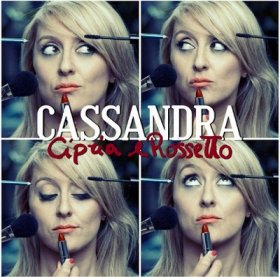Cassandra: dopo X Factor ci prova con “Cipria e Rossetto”