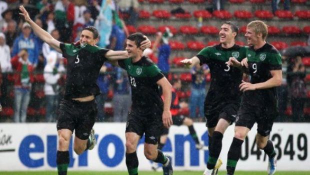 Auditel, Ascolti Tv 7 giugno 2011: Italia-Irlanda stravince con oltre 6 mln (22,33%), seguita da Ballarò (18,09%) e dal film di Canale 5 (15,47%). I Wind Music Awards al 9,64%, Masters of Magic al 7,48%. Studio Aperto al 25%, il TgLa7 sfiora il 12%