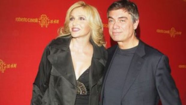 La Triangle di Testi riparte da RaiUno (con Lorella)