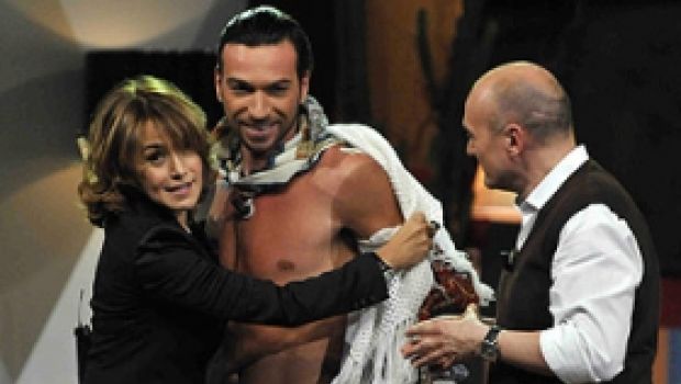 Costantino: “Io Ballo mi aspetta. Ma vorrei sfidare Maria che non sento più”