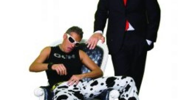 Jonny Groove debutta al cinema con Ti Stimo Fratello: al via le riprese