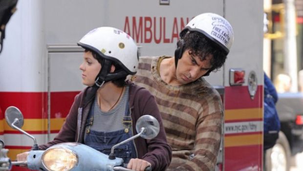 Sacha Baron Cohen ed Anna Faris sul set di The Dictator a New York