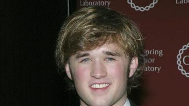 Con Wake the Dead torna Haley Joel Osment, il bambino de Il Sesto Senso
