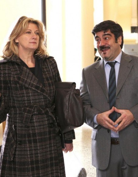 L’amore non basta quasi mai: le foto della serie