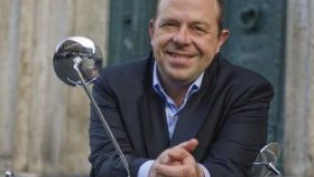 La Versione di Banfi, troppo sincera per Mediaset