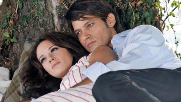 Sangue caldo: a settembre la fiction con Manuela Arcuri, Asia Argento, Francesco Testi e Gabriel Garko
