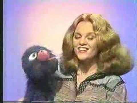 Classic Sesame Street – Grover and Madeline Kahn