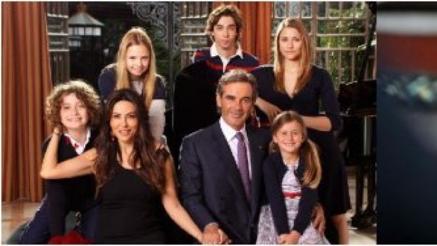 Canale 5: dal 7 settembre Anna e i cinque 2, dal 9 Sangue caldo. Safroncik, Farnesi ed Arca per Le tre rose di Eva