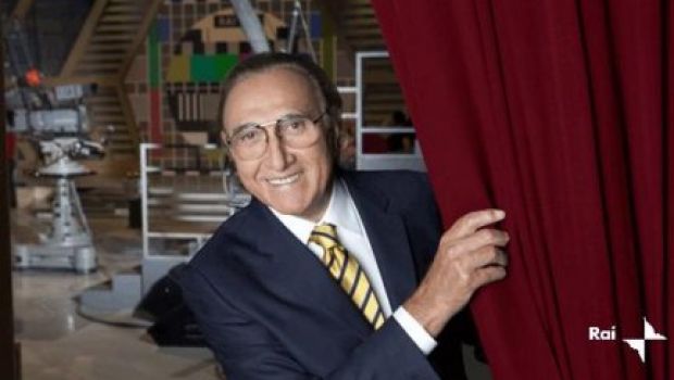Pippo Baudo (ancora) contro la Rai e la tv di oggi: “Basta gente che cucina, bambini che cantano, morti ammazzati”. Dadada? “Droga per cinquantenni”. Si salva Enrico Mentana