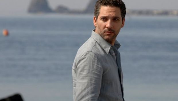 Beppe Fiorello – Gli attori vanno pagati anche in replica! E su Santoro: “Fa i suoi interessi”