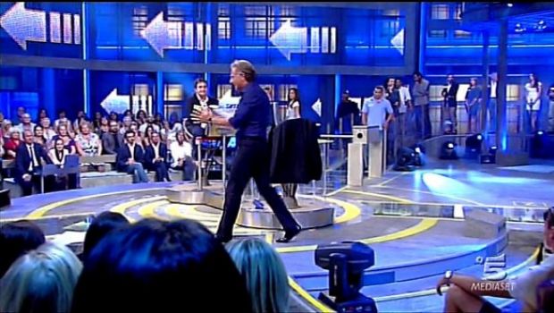 Avanti un altro!, one man show di Bonolis con concorrenti comparse. L’originalità è solo alla fine