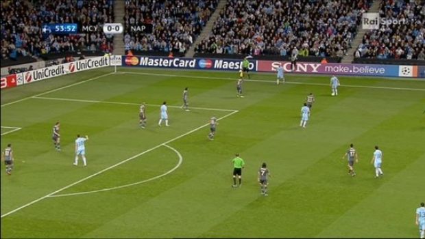 Ascolti tv 14 settembre 2011 – Manchester-Napoli (20,67%), Anna e i cinque 2 (15,88%), Chi l’ha visto? (12,88%)