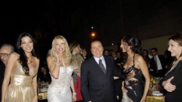 Chiude il Bagaglino, croce e delizia di Silvio Berlusconi