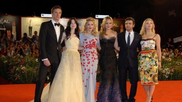 Venezia 2011 – Cartoline dal Festival: Madonna è sbarcata al Lido con W.E. nel giorno di Carnage di Roman Polanski