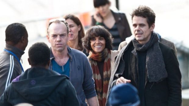 Cloud Atlas – prime foto dal set con Halle Berry ed Hugo Weaving